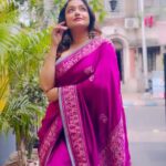 Sayantani Guhathakurta Instagram - 💜💜💜... #reels #reelsinstagram #reellove #reelvideo #reeitfeelit #reelkarofeelkaro #reelkorbofeelkorbo #trending #boireeltime Mk up and hair - @rupsmagicbrush Location - @thebhawanipurhouse Styling - @stylebybhabashis Video courtesy - @reelswalebhaiya_abir shoot for @shunyaaonline with @aajkaal.in (today)