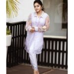 Sayantani Guhathakurta Instagram - Elegance is an attitude ... 💜 Click - @anjandhauriphotography Mk up - @ig_baishakhi Hair - #joydas Styling - @proloydasguptacouture Outfit - @sansabypoojakapoor Location - @thepark_kol Shoot for @aajkaal.in Retouch - @retouch_amit