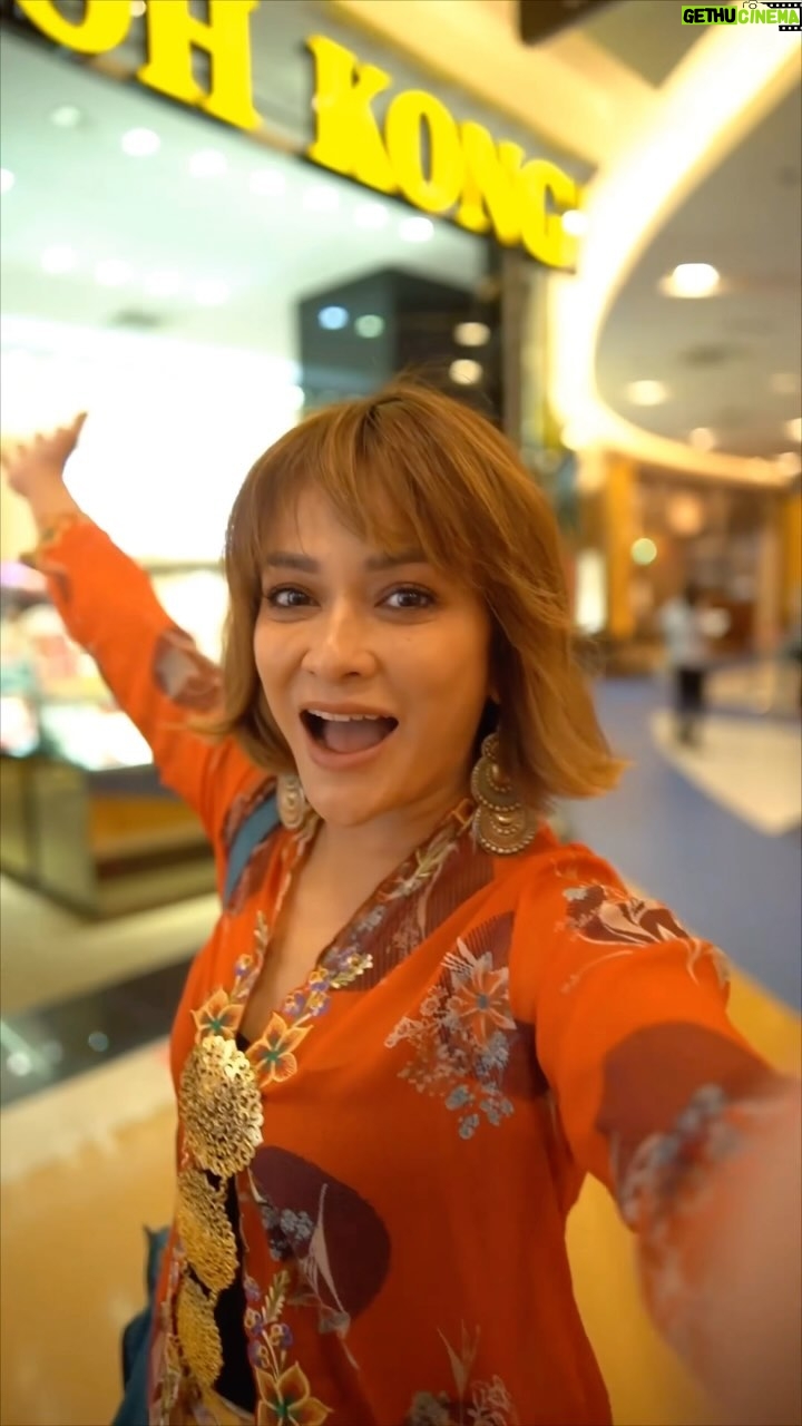 Sazzy Falak Instagram - Fifty years of life is a true accomplishment. Congratulations to Sunway for their 50th Anniversary. Be part of the Golden Jubilee Mega Roadshow, where prizes worth more than RM500,000 in total are up for grabs on daily giveaways! Join me at Sunway Pyramid in Kuala Lumpur to celebrate Sunway’s astounding accomplishment with their Sunway Super Apps, with a variety of deals and offers, You will gain so much. See you there! Also don’t miss out on another roadshow happening at Sunway Big Box Retail Park on the 5th - 10th March! For more details, visit sunway.com.my! #SunwayGroup #Sunway50thanniversary #Goldenjubileemegaroadshow @Sunwaygroupofficial @sunwaycitykualalumpur