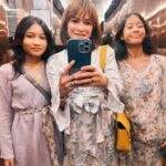 Sazzy Falak Instagram – Girls and Mommy in pastel colours for 3rd day of Raya 💜

Girls in @bellapizo 

#nashsazzyraya #imaanlilytiararoseraya #nashsazzy #imaanlilytiararose #sazfash