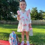 Scarlett Hefner Instagram - Flower picking, baby animals & cake pops. We celebrated Betsy’s move up to her new class at daycare with a trip to the Farm. 🐷🍭🐐💐