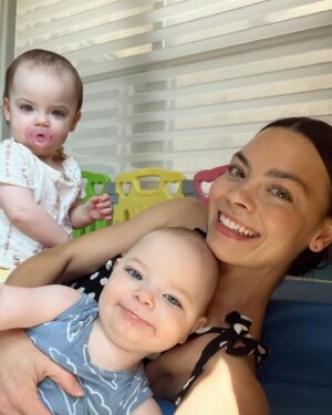 Scarlett Hefner Instagram - I’m full of love & gratitude for starting my 33rd year of life surrounded by my little family. Thank you for all of the lovely birthday messages. 🎂❤️