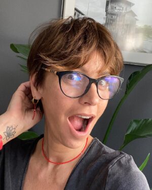 Seda Akman Instagram - Bu yaz kafam rahat ;) 
@byatasoy 
#shorthair #hairstyle