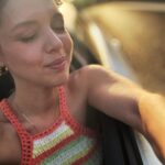 Seda Türkmen Instagram – Güne bakannnn çiçeğe 🫠🌻