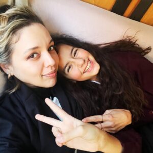 Seda Türkmen Instagram - Dış sokak hala yeğen soğuk eğlence kahve ekip!!!! Ne varsa 🫠🫶🏽