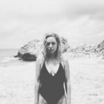 Seda Türkmen Instagram – Yerle gök arasında, bir yerde…