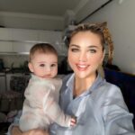 Seda Tosun Instagram - Maşallah kızıma 🧿👶🍼🩷🎀 👧 🍯💋