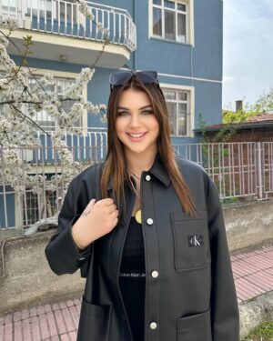 Seda Tosun Instagram - Ya bu ceketime aşığım resmen 😍