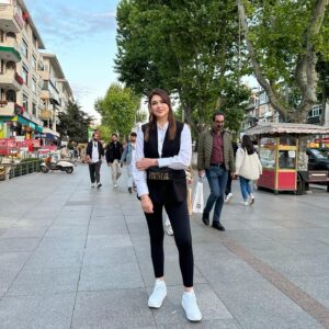 Seda Tosun Instagram - Nasılsın dedi adam, nasılım dedi kadın