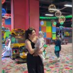 Seda Tosun Instagram - Kimse yoksa sen varsın. Sen varsan kimseye ihtiyacım yok canım kızım maşallah suphanallah 🧿🩷🎀🎁👶🥰💕🍼👼😍