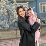 Seda Tosun Instagram - İyi bayramlar 🩷🎀🧿 maşallah