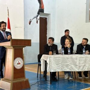 Sedef Şahin Instagram - Ne güzeldin Bakü! 🇦🇿💙
Bu yıl Azerbaycan’da düzenlenen 3. Korkutata Türk Dünyası Film Festivaline misafir olduk.Gönüllerin bir olduğu,dünyada güzel işler de oluyor dedirten çok güzel bir deneyimdi benim için ☺️Başta sokaklarda sevgiyle karşılayan Azerbaycan halkına,nazik davetleri için @tckulturturizm bakanlığına @turksoyorg a, bizi yalnız bırakmayıp tüm samimiyetiyle yanımızda olan bakan yardımcımız @bthnmumcu ya , @dr.ibrahimsaritas a , misafirperverlikleri için @azerbaycankulturtemsilciligi ne ve ilgileri için @cundali @sdoganayy @ceren_dek ve tüm bakanlık yetkililerimize teşekkür ederim.Sanat iyidir,iyileştirir☺️Nice böyle güzel işler yapabilmek dileğiyle🙏🏻💐 #azerbaycan #baku #korkutatatürkdünyasıfilmfestivali
