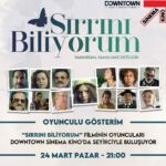 Sedef Şahin Instagram – Sırrını Biliyorum filmimizin oyuncuları ile birlikte 24 Mart PAZAR akşamı film öncesi buluşma ve söyleşi 21.00 de gerçekleşecektir. 

Film gösterimi saat:21.30 da olacaktır. Oyunculu gösterim galasına katılmak isteyen tüm ekip, yardimci oyuncu arkadaşlarımız ve tüm halkımız davetlidir. Yerinizi Downtown KİNO sinema salonundan şimdiden ayırtabilirsiniz.