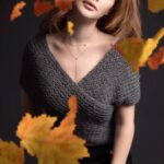 Sedef Şahin Instagram - Belki de ondandır Eylül sevdam…Hoş geldi 🍂🍁🩶 #eylül #sonbahar #autumn #fall 📸 ; @berkay.gulum 🙏🏻