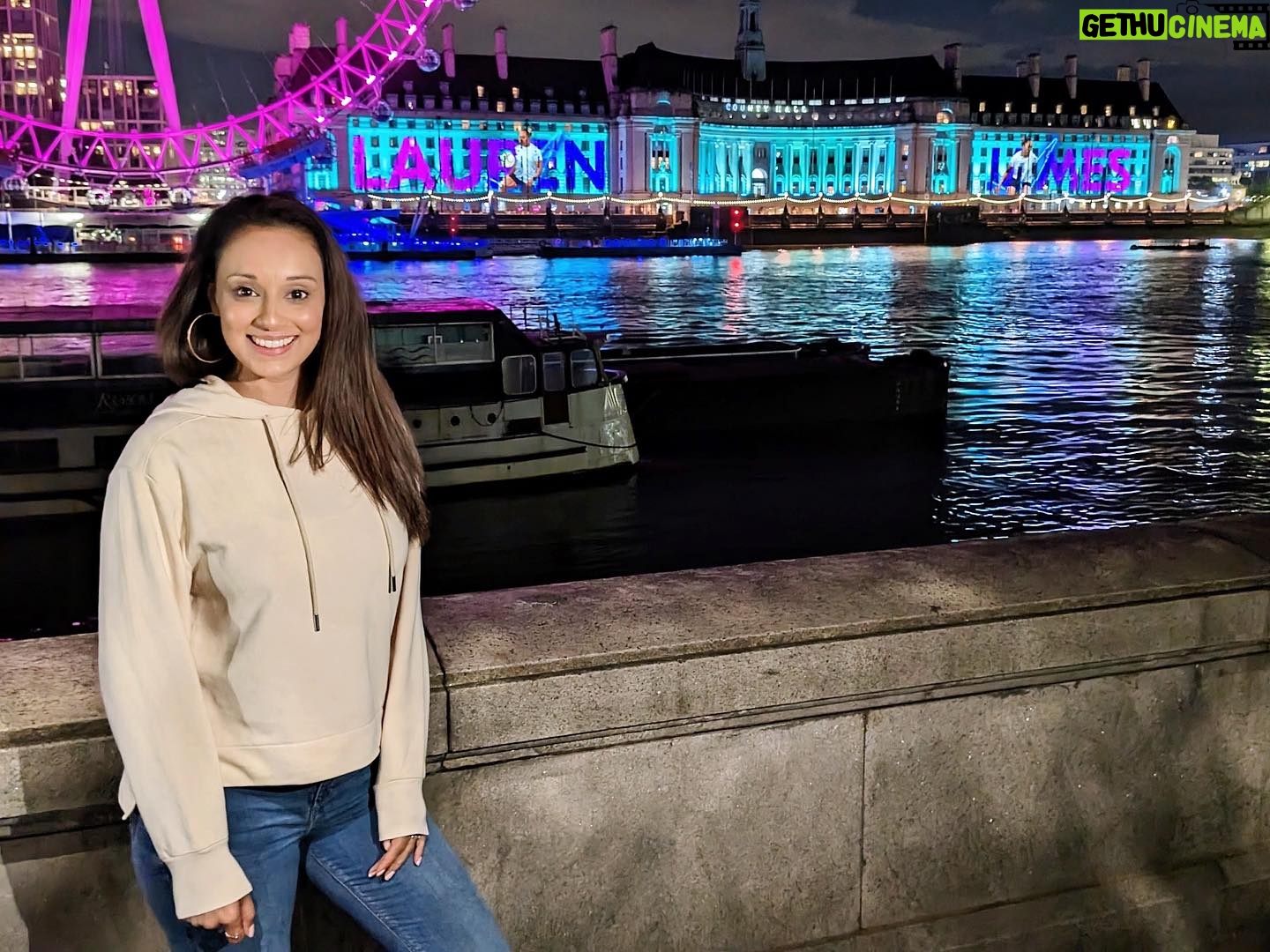 Seema Jaswal Instagram - AD. Last night, @suredeodorantuk invited me to County Hall to witness their projection of Lioness @laurennjjames onto one of London’s iconic landmarks. It was both beautiful and inspiring to see especially against such a stunning backdrop✨ As a sponsor of the @fifawomensworldcup , Sure is committed to supporting and celebrating women’s football, nonstop. ⚽💪 Whatever happens on the pitch this summer, Sure is proud to champion women’s football and hopes to help inspire the next generation of footballers. I’m so glad that I got to bring my girl down with me and am incredibly proud that she will grow up in a world seeing women in sport being celebrated like this 🥰👍 Go on Lionesses! #Sure #SureNonstopProtection #fifawwc