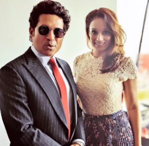 Seema Jaswal Instagram - India v Pakistan is always the showpiece fixture at a @cricketworldcup. Their last World Cup meeting in England four years ago took place at Old Trafford which I remember very well as I had the pleasure of watching the match alongside this legend @sachintendulkar 💫 
Congratulations India on another great victory! 🇮🇳 

@indiancricketteam  #INDvPAK #CWC23 #bharat #cricketworldcup2023 #indiancricketteam #indiancricket