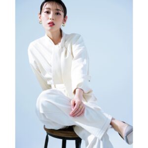 Sei Shiraishi Instagram - #CLASSY
発売中です！是非ご覧ください🤍
