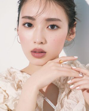 Sei Shiraishi Instagram - #VOCE
8月号発売中です🤍
2023 上半期ベストコスメ
是非ご覧ください！