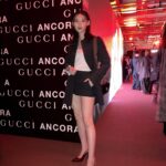 Sei Shiraishi Instagram - GUCCIの新クリエイティブ・ディレクターサバト・デ・サルノのデビューコレクション「Gucci Ancora」のローンチを記念した、一夜限りのスペシャルイベントに参加しました。 Rosso Ancoraカラーで彩られた国立競技場の屋内練習トラックで、「Ancora – もう一度、もっと、ファッションに恋をしよう」というサバトのメッセージを体感してきました。 とても素敵な空間で特別な時間を過ごすことが出来て、幸せでした♡ #GucciAncora #GucciSS24 #PR @gucci @sabatods