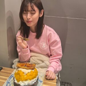 Sei Shiraishi Instagram - ⛄️

あっという間に年末ですね、今年もお世話になりました。
皆さま良いお年をお迎えください☺︎

そして載せたかった写真をあげ忘れてしまったので投稿し直しました…こんなに寒いのに行きたかったかき氷屋さんにわざわざ付き合ってくれたゆうのちゃん @yuno_ohara 、ありがとう😭笑