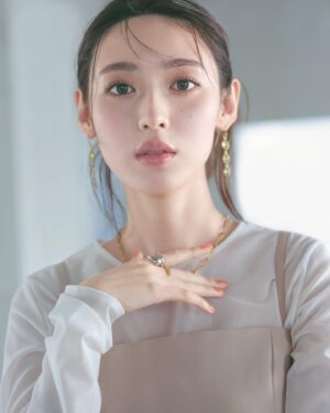 Sei Shiraishi Instagram - #美的 7月号
発売中です！是非ご覧ください☺︎

@bitekicom
