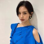 Seira Anzai Instagram - 01.01(Mon)10:00~ #沸騰ワード10 hair&make: @akiyamahitomi09 stylist: @df4810