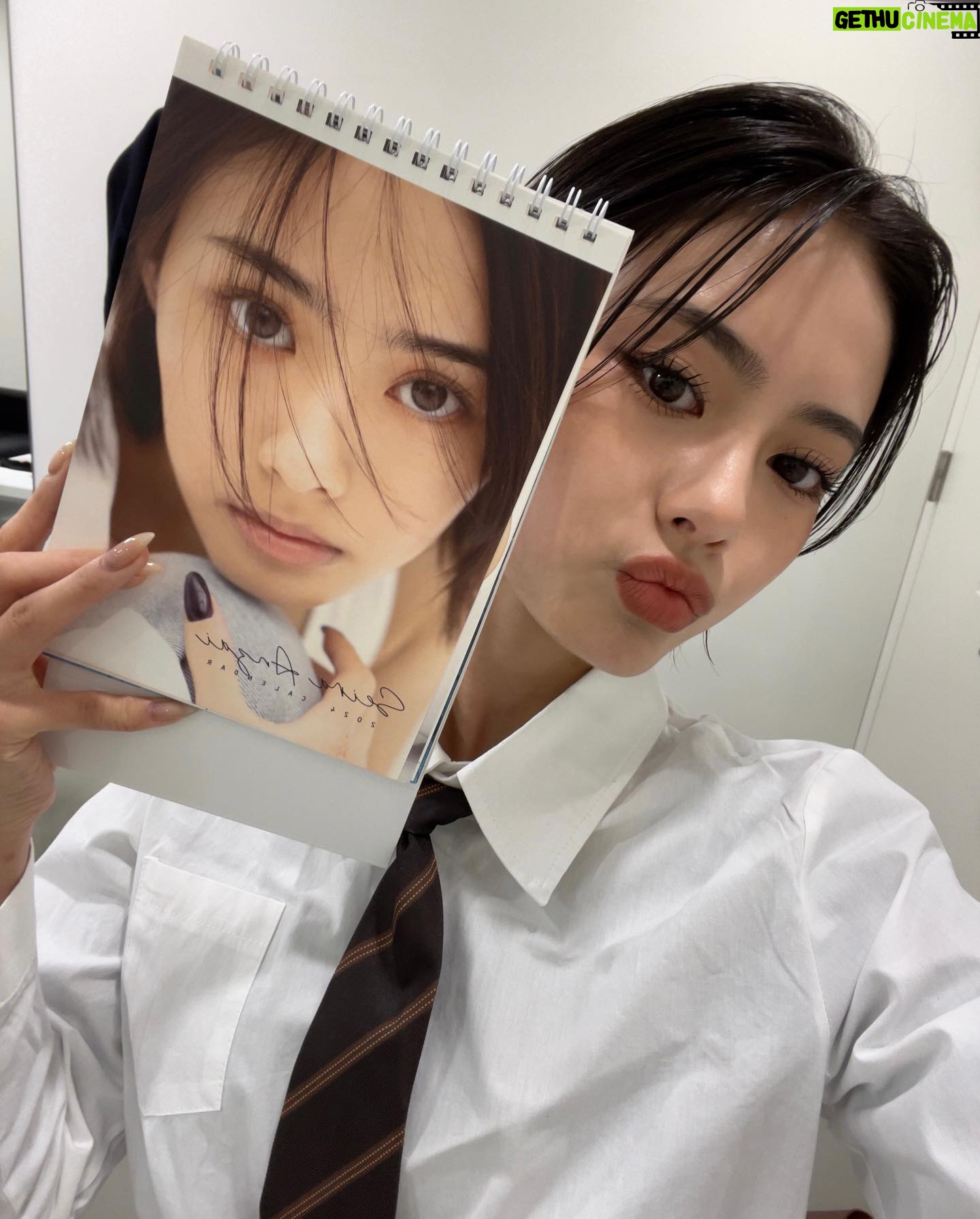 Seira Anzai Instagram - Seira Anzai 2024 calendar イベント予約終了まで残り1時間となりました…🗓♡