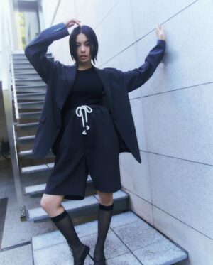 Seira Anzai Instagram - @adametrope 

Videographer: @swhrkc 
Stylist: @yutakotani_ 
Hair: @nanakohair___ 
Makeup: @yuiy521