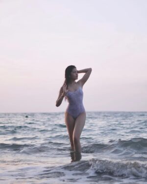 Sela Guia Instagram - on island time 🏝️👙☀️🐚

(pinayagan na ako ni moms mag post ng bikini pics finally 😭) 

📸: @shotbyseaj