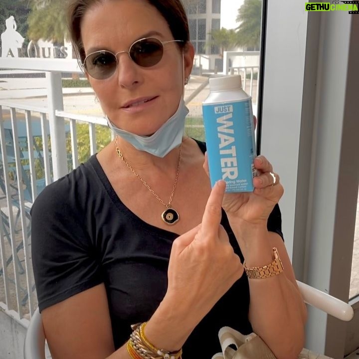Sela Ward - 2.6K Likes - #WardsOfWisdom: My #1 beauty tip ...🧖♀️