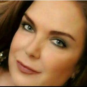 Selda Alkor Instagram - Sevgili gönül dostlarım bende bu fotoğrafım ile yaş günümü kutlayan tüm gönül dostlarıma teşekkür etmek istedim yıllardır beni desteklediniz bana özel olduğumu hissettirdiniz hatıralarınızda böyle kalmak istedim 💖
