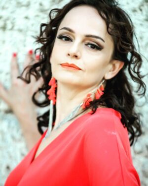 Selen Uçer Instagram - Ve kırmızı bi perşembe mi yoksa? 🎈🧐#tbt #2018