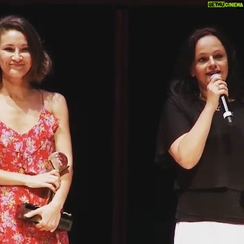 Selen Uçer - 1K Likes - @askbuyuvs ile canım partner @ecedizdar ‘la beraber 1.İzmir Uluslararası Müzik ve Film Festivali’nde ‘En iyi kadın oyuncu ödülü’ aldık. Başta @asyadadada @tayfur.aydn ‘a, tüm festival ekibine, juriye, @izmirbuyuksehirbelediyesi @tuncsoyer @izmirsinemaofisi teşekkürlerimizle🥰🙏 VE filmi @mubiturkiye den izleyebilirsiniz yayında 👈