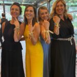 Selen Öztürk Instagram - Bir ömür boyu mutlu olun Canım Deniz & Bilgehan 🥂🧿🌺 Ne de güzel bir gece ve buluşma oldu .. İyi ki 🙏 #denizbilgehanwedding
