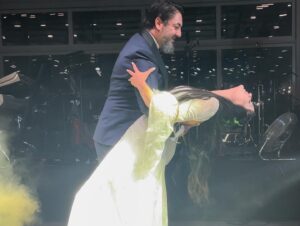 Selen Öztürk Instagram - Bir ömür boyu mutlu olun Canım Deniz & Bilgehan 
🥂🧿🌺

Ne de güzel bir gece ve buluşma oldu .. İyi ki 🙏

#denizbilgehanwedding