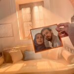 Selen Öztürk Instagram - “Kızıl Goncalar “ -11 ✨Birazdan @nowtvturkiye ‘de @dizikizilgoncalar Ve bazen kamera arkasında biz 😌 Ve Hoşgeldiniz Melisa ve Batuhan 🙏🍀 #backstage