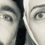 Selen Öztürk Instagram - Hasna .. #kızılgoncalar @dizikizilgoncalar Mum olmak kolay değildir .Işık saçmak için önce yanmak gerek demiş Rumi .. Kızıl Goncalar ikinci bölümüyle bu akşam 20:00’de @foxturkiye ‘de .. @omuratay @sevimliozgur @sukrunecatisahin @goldfilmyapim 🙏🙏🙏 📷 : @ilkerbackstage