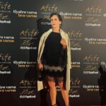 Selen Öztürk Instagram - #yapıkrediafifetiyatroödülleri 🖤 #tbt 1920’lere de göz kırpıyoruz 🥰