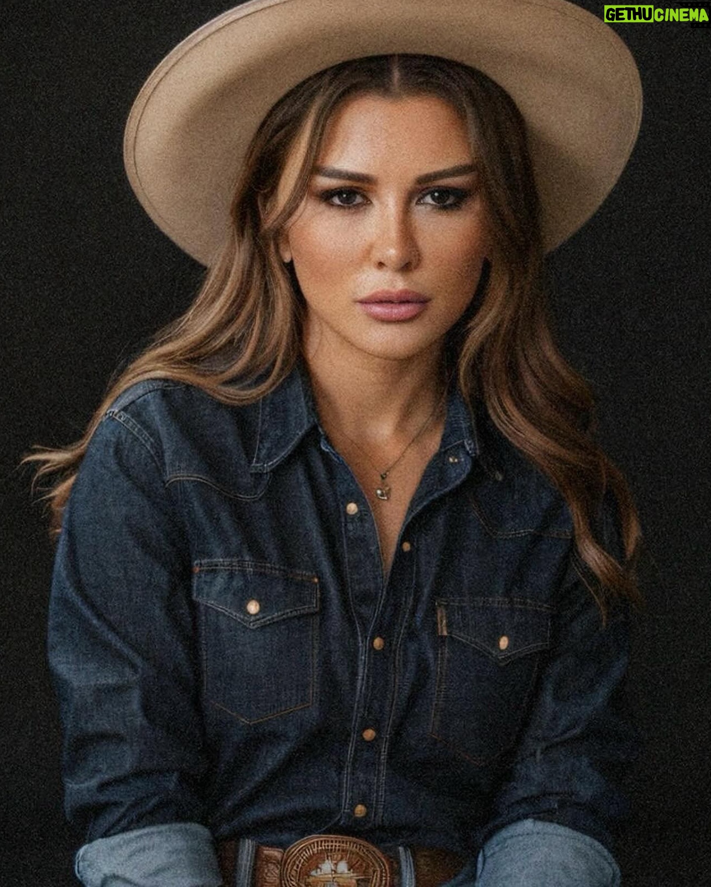 Selen Görgüzel - 10.1K Likes - 🤠 #cowgirl @aifacecraft1 tarafından yapıldı şimdi lapinler atlamayın Photoshop’u abartmışsın diye 😅