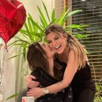 Selen Görgüzel Instagram – 26 ocak’a saatler kala…
Hayatın bana verdiği en kıymetli hediye canım Nazom…seni çok seviyorum…İyi ki doğdun,iyi ki doğurmuşum güzel kızım @ilknazbektas ❤️🎂❤️ #evlat