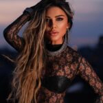 Selen Görgüzel Instagram – Bana 24 saat yetmiyor Arılar veya karıncalarla karmik bir bağım olabilir mi? 🧿🍀🧿 oysaki yılbaşına kadar yeni şarkı yapmam diyordum😅 🙊😜 #süpriz bir #şarkı geliyooor💙
bu haftasonu kapalı programımızın ardından
26 Ağustos cumartesi @sahne17official
9 Eylül cumartesi @sureyya.teras ‘ta görüşmek üzere ✌🏼