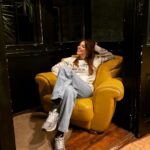 Selen Soyder Instagram - Thanks home i love you 🏡🤍🧸