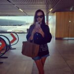 Selen Soyder Instagram - 🎫🪂🎫 2 tickets to paradise