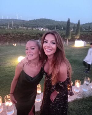 Selen Soyder Instagram - En iyi arkadasim evleniyor 🥳🌑 👰🏻‍♀️🌻