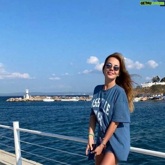 Selen Soyder - 3 Likes - 💙🌊💙