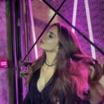 Selen Soyder Instagram – Menekşeler mor  en sevdigim madendir bor