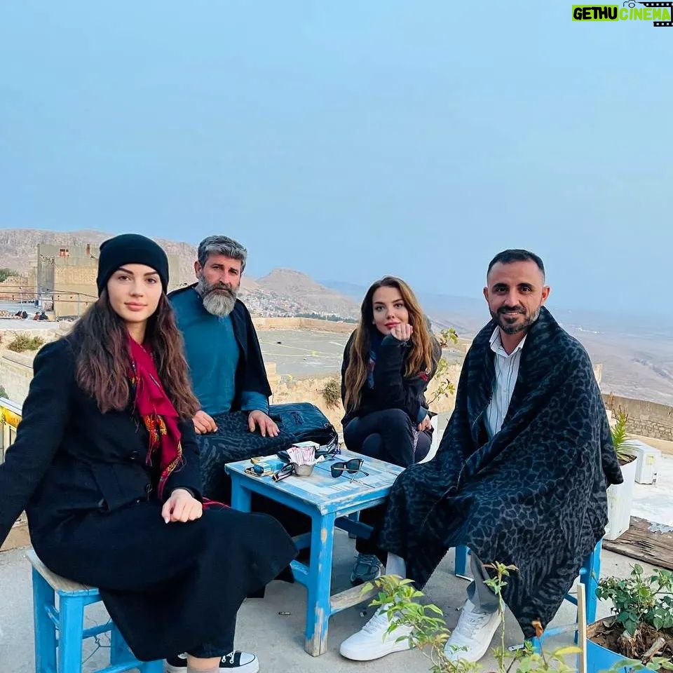 Selen Soyder - 3 Likes - Eşsiz enerjin,harika insanların ve sonsuz kucaklaman icin tesekkurler Mardin🤍🤍🤍🦚🍇🐍