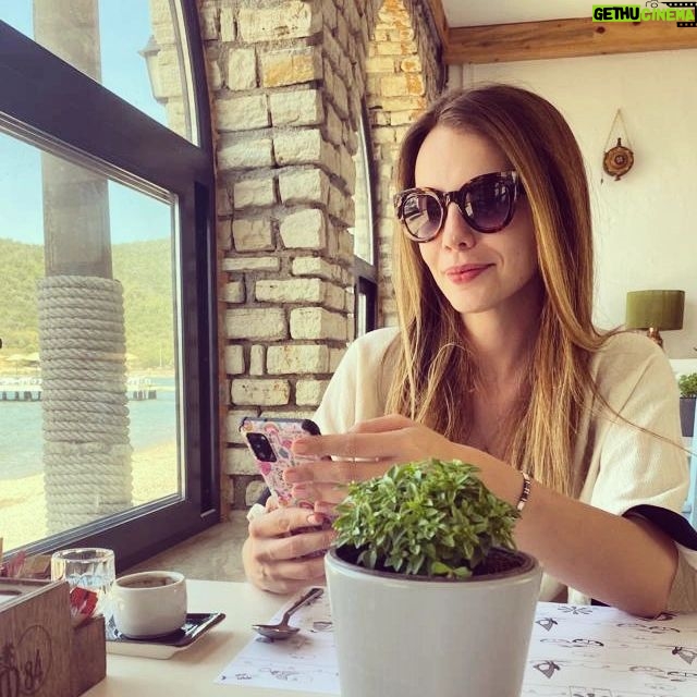 Selen Soyder - 3 Likes - Hayatımın en mutlu sabahı 🌞