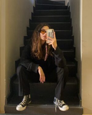 Selin Dumlugöl Instagram - Bedelini ödiceksin kankaa