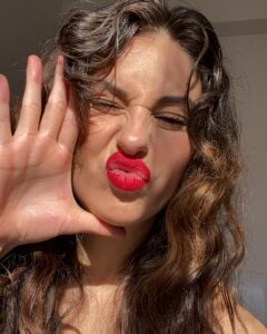 Actress Selin Dumlugöl HD Instagram Photos and Wallpapers April 2022